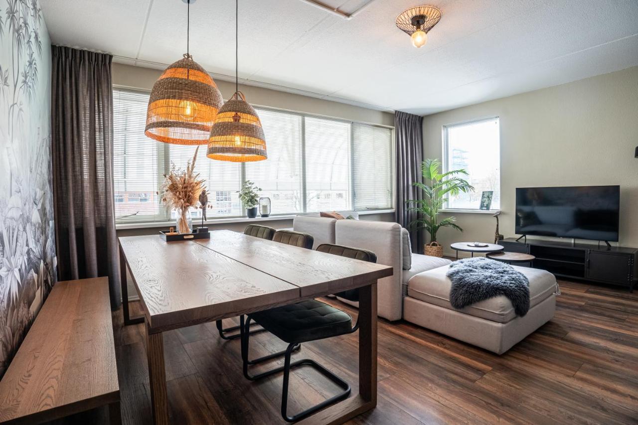 The Lion King - 6 Person Linked Apartment With Roof Terrace Groningen Exteriör bild