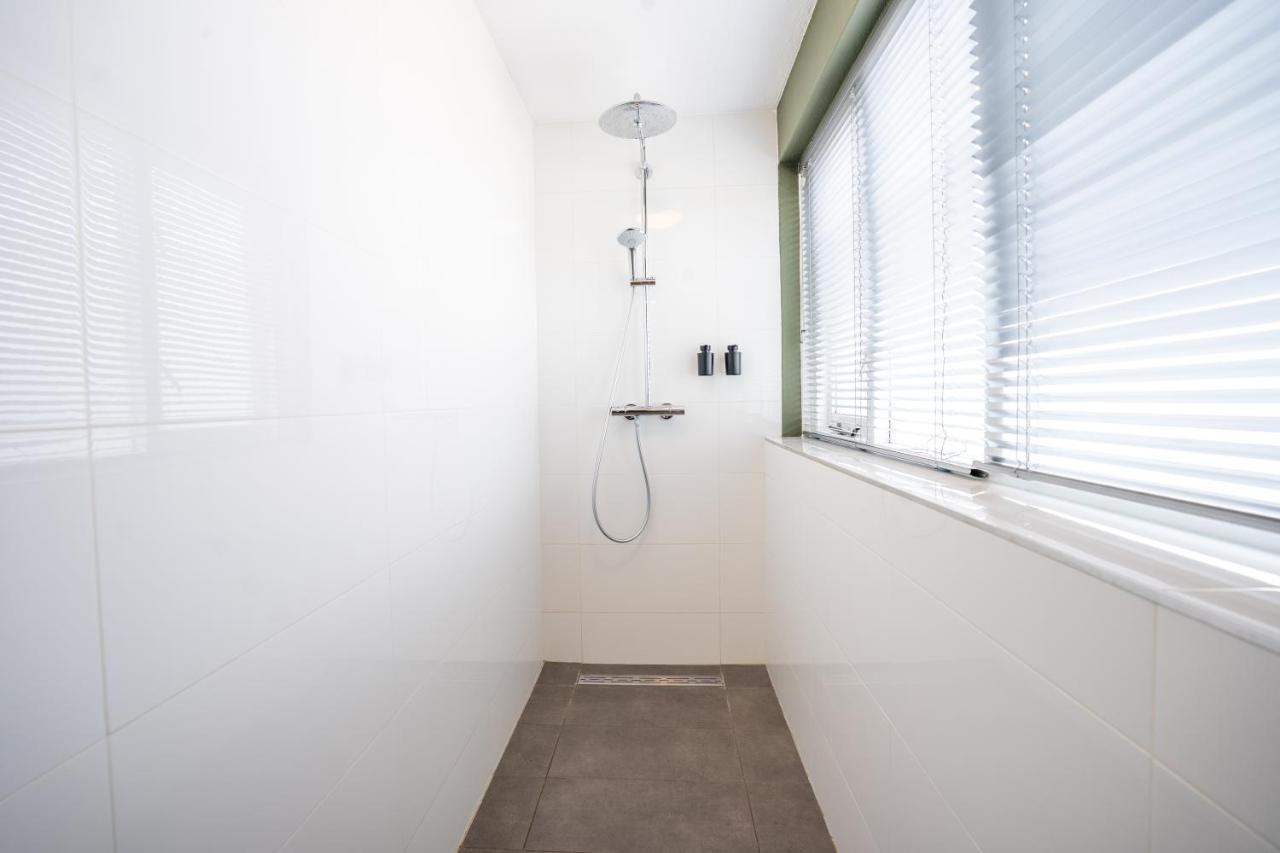 The Lion King - 6 Person Linked Apartment With Roof Terrace Groningen Exteriör bild