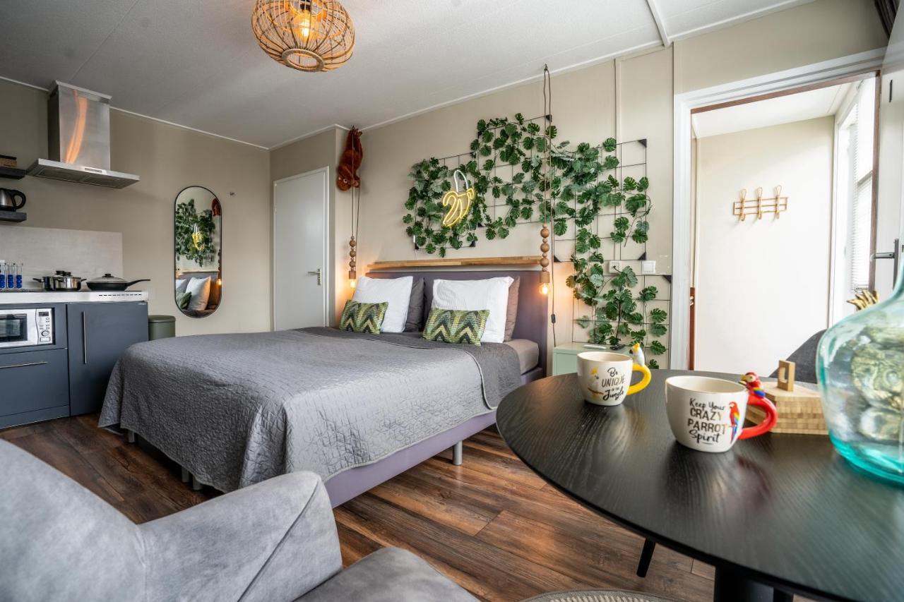 The Lion King - 6 Person Linked Apartment With Roof Terrace Groningen Exteriör bild