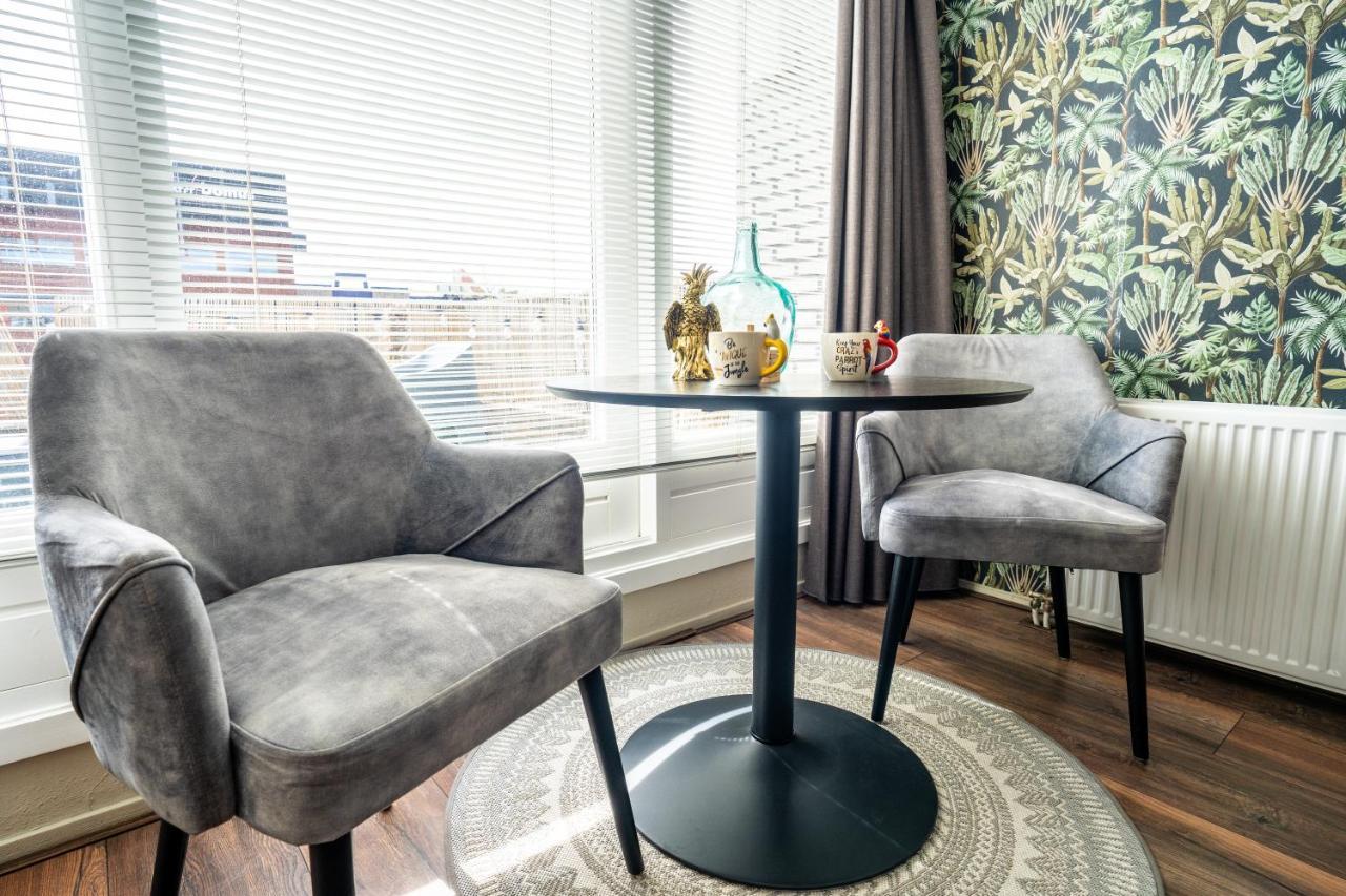 The Lion King - 6 Person Linked Apartment With Roof Terrace Groningen Exteriör bild