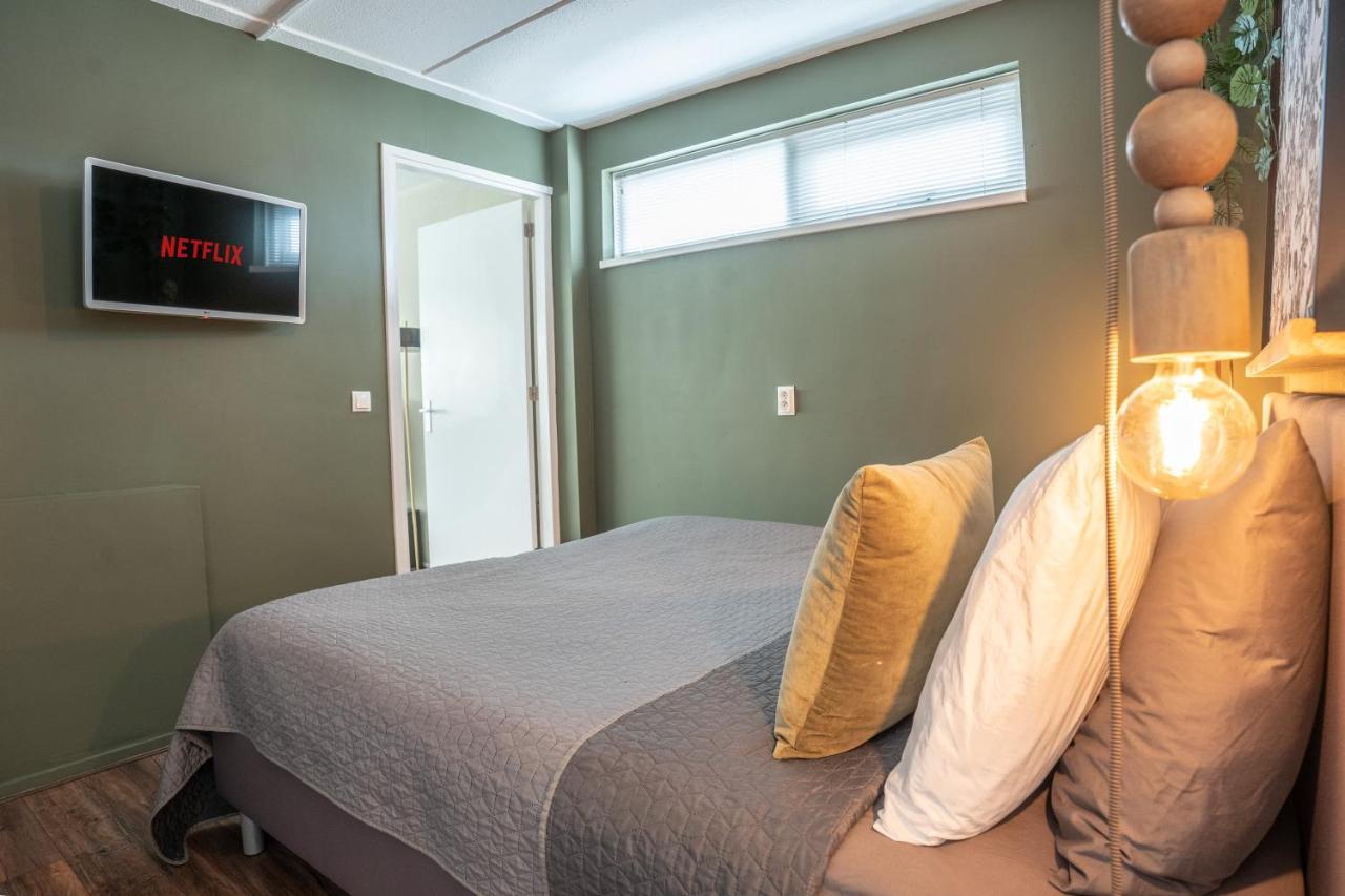 The Lion King - 6 Person Linked Apartment With Roof Terrace Groningen Exteriör bild